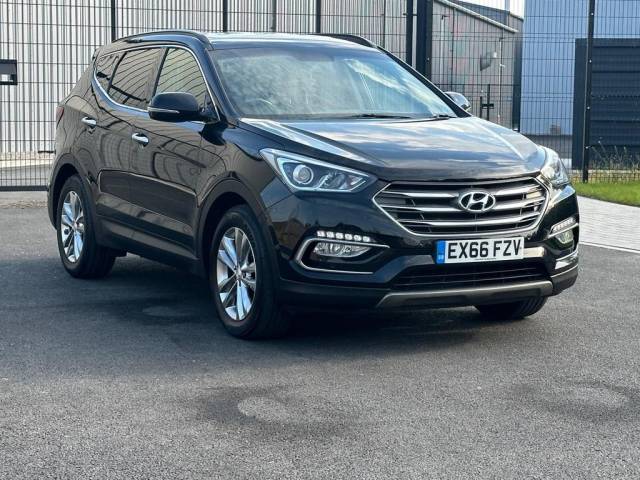 Hyundai Santa Fe 2.2 CRDi Blue Drive Premium 5dr [7 Seats] Estate Diesel Black